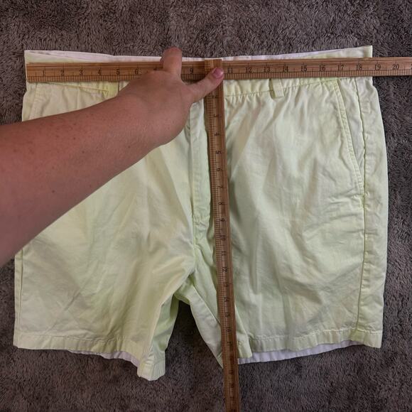Vineyard Vines Breaker Short Chino Shorts Neon Yellow Green 38 Men's 7" - Picture 5 of 6